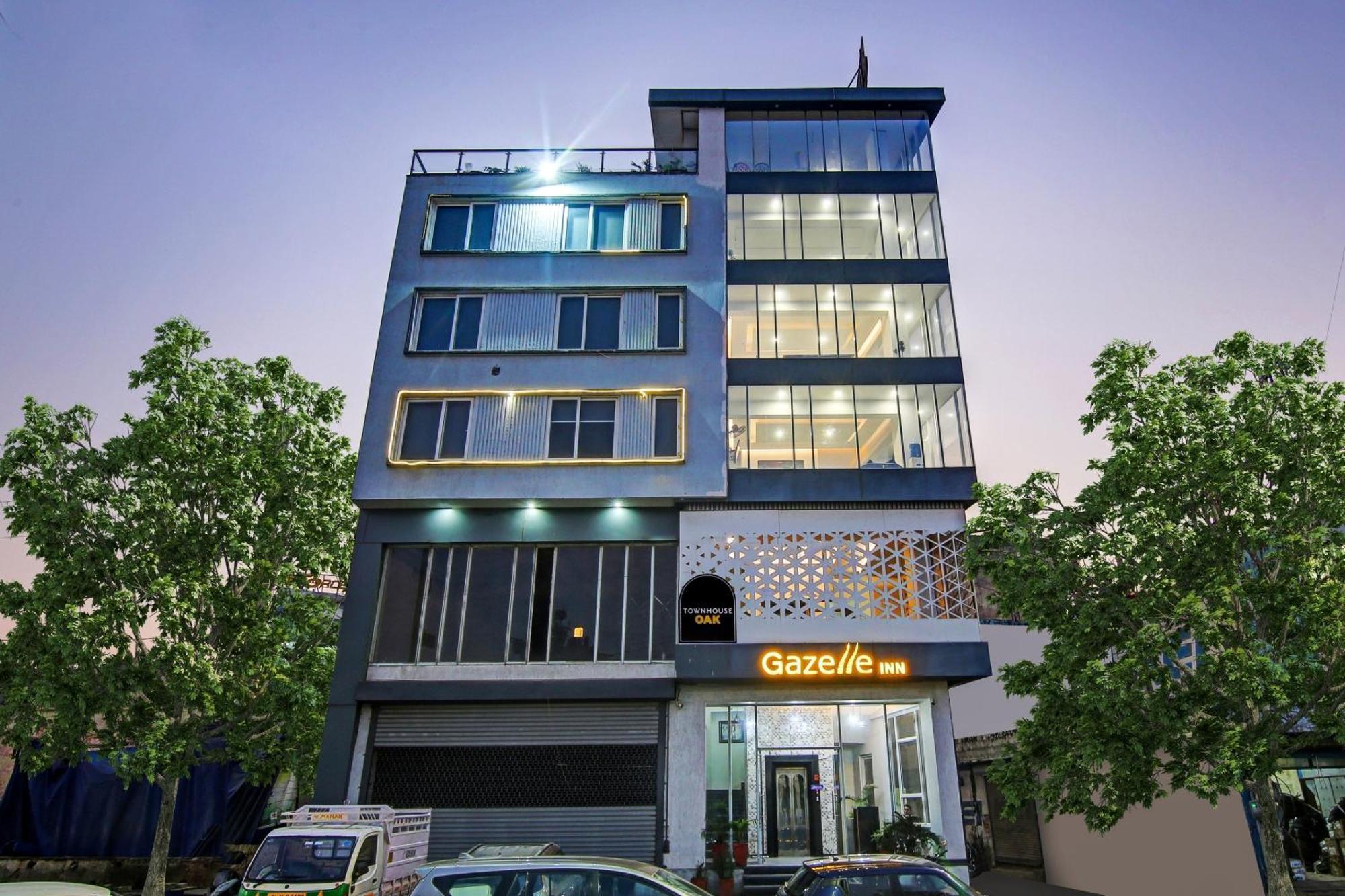 Super Townhouse Geetanjali Inn グルガウン エクステリア 写真